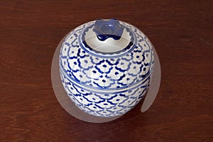 Big ceramic side dish bowl Ã¢â¬Åpineapple patternÃ¢â¬Â white blue color.